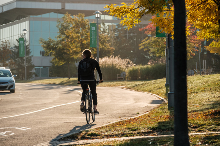 More and more people are choosing active transport to get to university campuses.