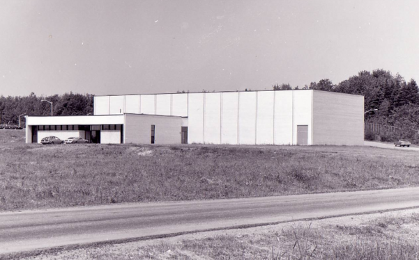 Construction du Centre sportif du Campus de la santé en 1974