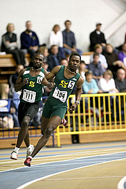 Les athlètes du Vert&nbsp;&&nbsp;Or se frotteront aux meilleurs coureurs universitaires au pays en mars&nbsp;2011 à l'occasion du championnat de Sport interuniversitaire canadien d'athlétisme.