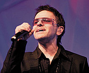 José Boisjoli a eu la surprise de voir le sosie de Bono (Marco Lemerise), de la formation U2 Story, lui offrir un pot-pourri de quelques-unes des meilleures chansons de son groupe préféré.