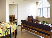 Les appartements de l'Estudiantine, spacieux et aérés, permettent aux étudiants de partager des espaces communs comme le salon et la cuisine.